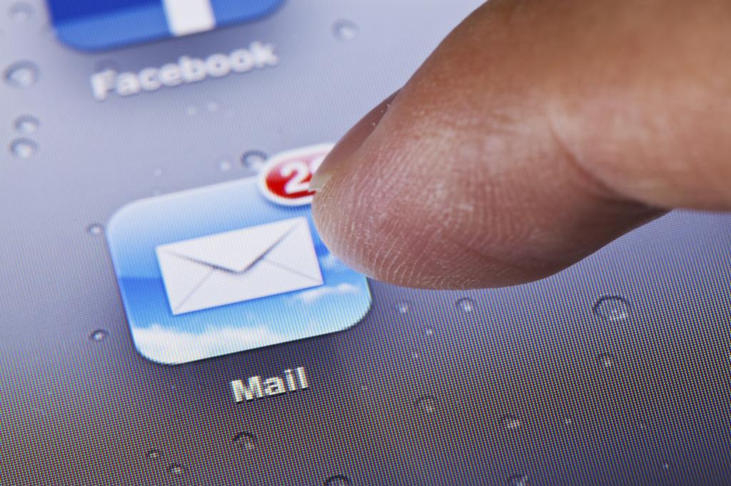 eMarketer: consumers click on marketing emails most on Friday